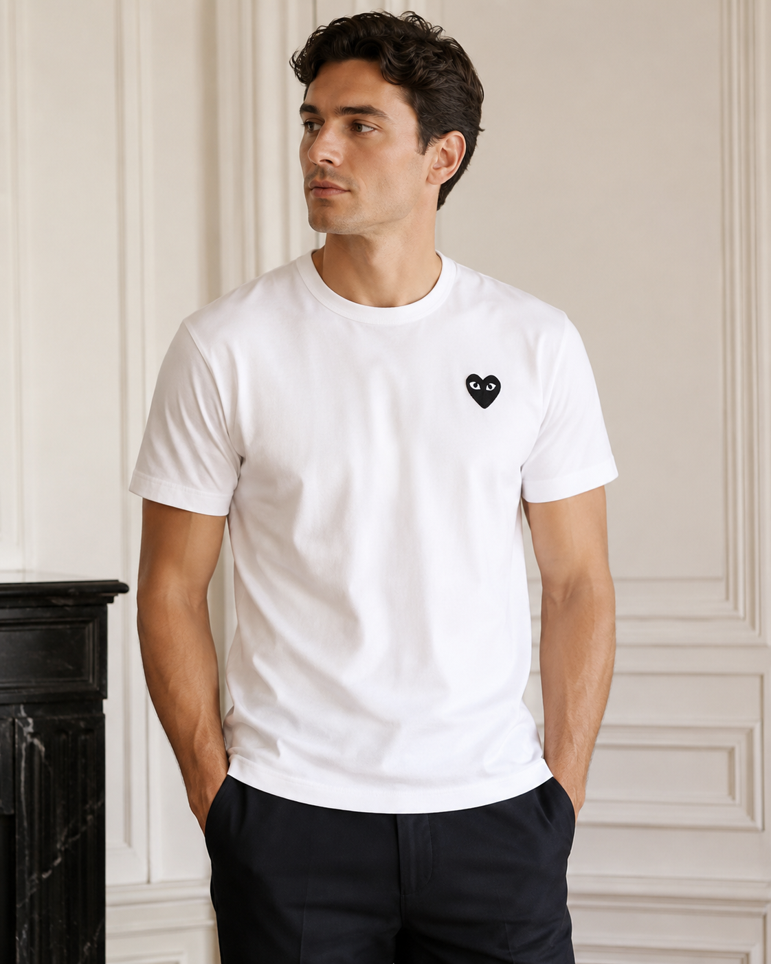 Camiseta CDG Branca Coração Preto