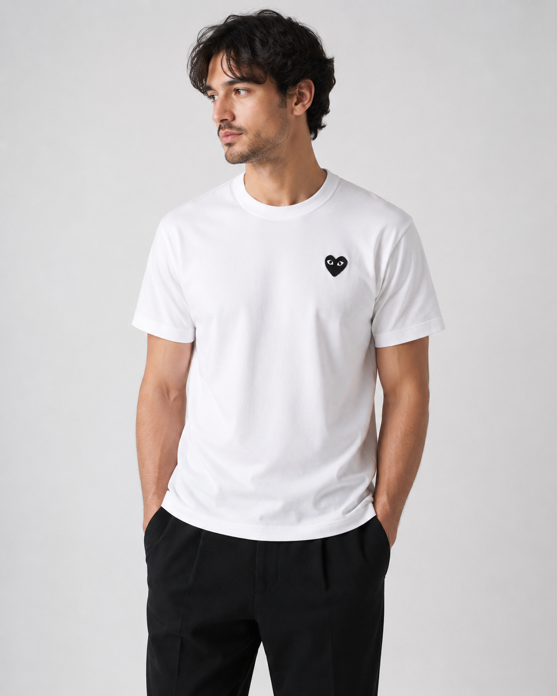 Camiseta CDG Branca Coração Preto
