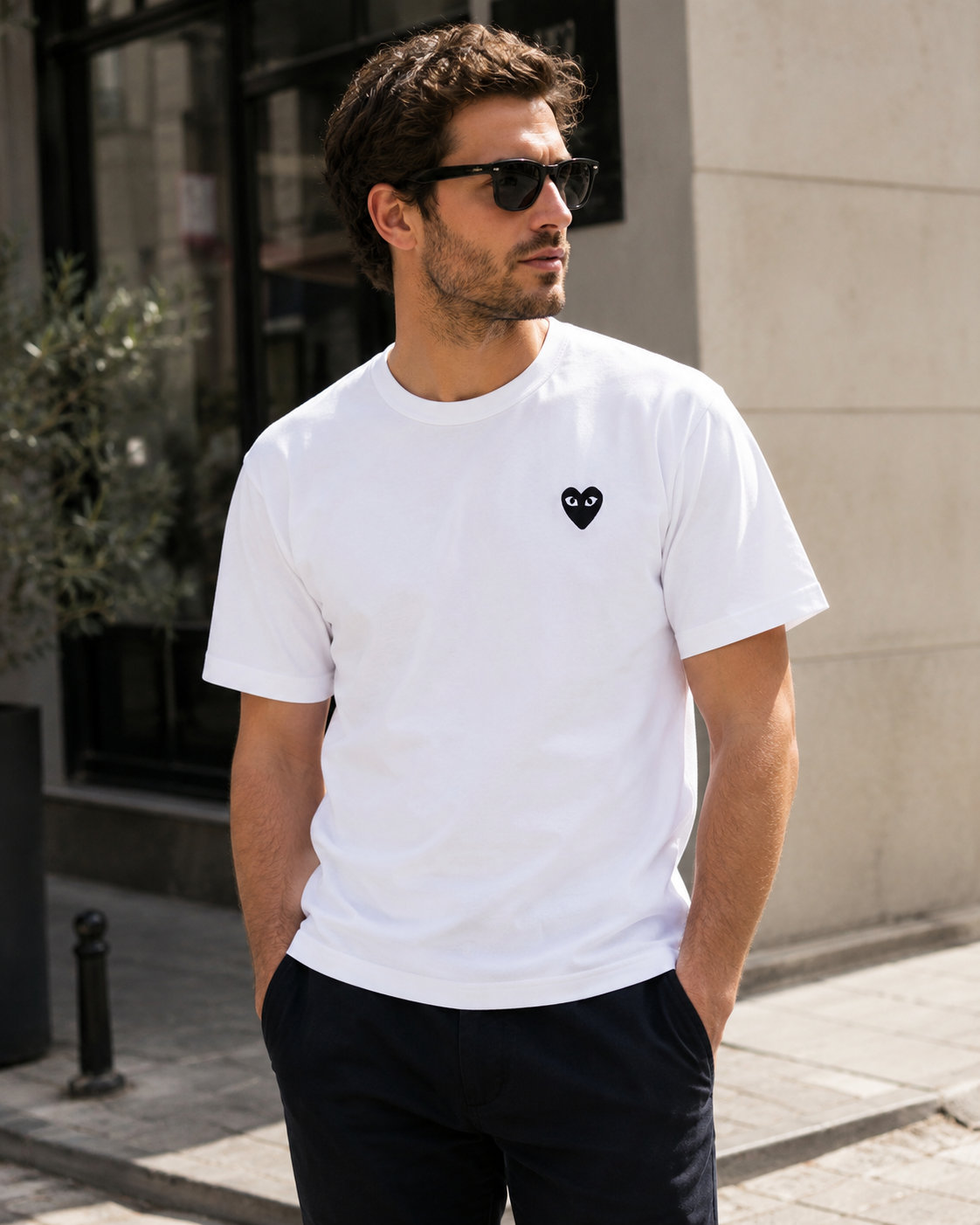 Camiseta CDG Branca Coração Preto